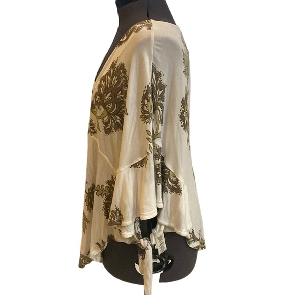 Free People Maui Wowie Palm Print Shirt Size S Surplice Neckline Poncho Sleeves - Picture 10 of 14